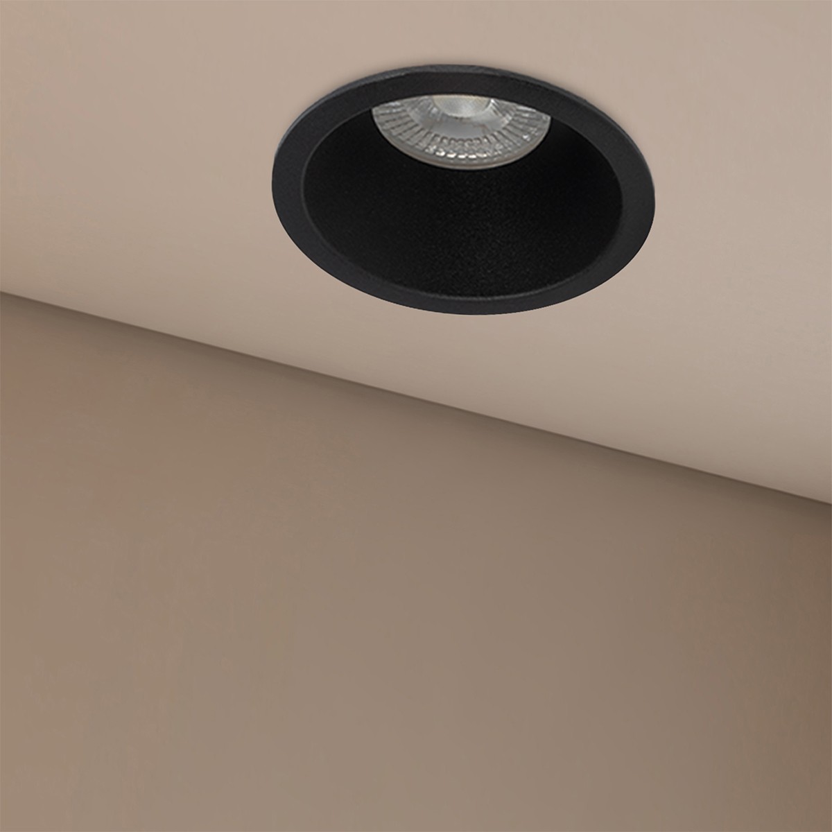 d23dfc_klv_101_0032_1